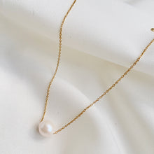 Cargar imagen en el visor de la galería, Collar Perla
