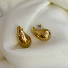 Cargar imagen en el visor de la galería, Aretes Gota

