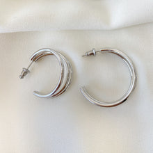 Cargar imagen en el visor de la galería, DENMAMX Arracada Amapola
